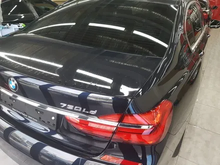 BMW큰행님 7시리즈 루마썬팅 풀시공.풀시공 파노라마썬루프까지 루마썬팅