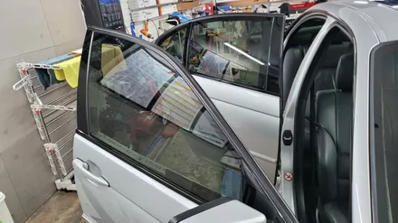 BMW3 시리즈.루마버텍스900썬팅필름으로 재시공을 하였습니다