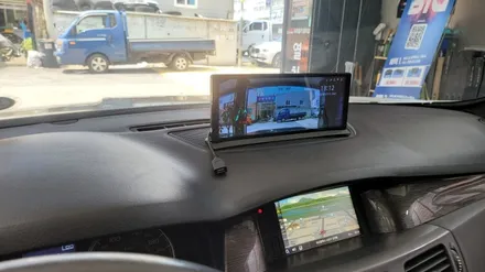 안드로이드 카플레이 모니터형 공임설치 해드렸습니다.삼성SM5 안드로이드 카플레이