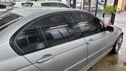 BMW3 시리즈.루마버텍스900썬팅필름으로 재시공을 하였습니다