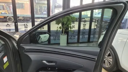 더올뉴 투싼 하이브리드.루마 버텍스 썬팅.아이나비 블랙박스 장착.부산 사상구 (미라클 카 멀티샵)