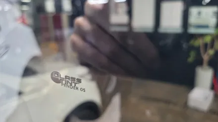 부산 열차단썬팅 시공점.그랜드 스타렉스 열차단 썬팅필름으로 재시공 했습니다