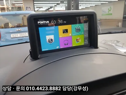 부산.그랜드스타렉스.(어린이보호차량). 8인치.내비게이션.상단매립.지니3D맵.현대폰투스P682. (정품).후방카메라