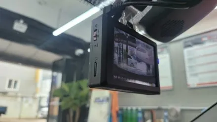 부산.루마 버텍스 썬팅.(사상 산업단지점).제네시스. 전면썬팅.만도 블랙박스 장착.(미라클 카 멀티샵)