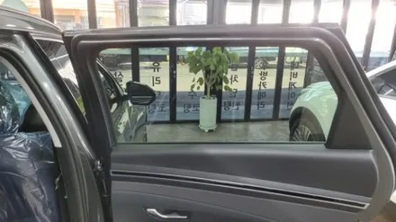 더올뉴 투싼 하이브리드.루마 버텍스 썬팅.아이나비 블랙박스 장착.부산 사상구 (미라클 카 멀티샵)
