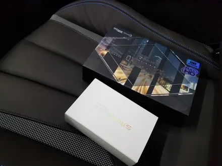 BMW i8 루마버텍스썬팅.아이나 블랙박스 설치