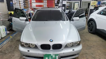 부산 열차단썬팅 시공점.루마버텍스썬팅 사상 산업단지점 입니다.BMW5시리즈 버텍스900으로 재시공 했어요
