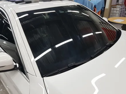 BMW 5시리즈.                       라티튜드 & 아티젠.                  썬팅 시공