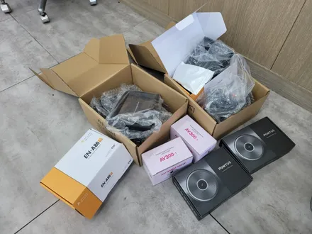 부산.포터(탑차).8인치 네비매립.후방카메라.2채널 블랙박스.(장착 시공)    \