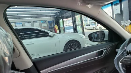 부산.부산카디언열반사썬팅전문점.(더뉴그랜저). 카디언 썬팅.파인뷰 블랙박스 장착