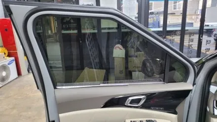부산 루마버텍스썬팅.카니발 그래비티 버텍스900풀시공 했어요~