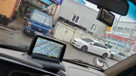 포터2.네비게이션.블랙박스 교체 장착 시공.부산 (미라클 카 멀티샵)