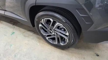 부산 NX4투싼 반사필름으로 시공을 했어요.글라스틴트 선셋 시공