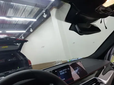 BMW 5시리즈                        버텍스900.버텍스700.           라티튜드 썬팅 시공