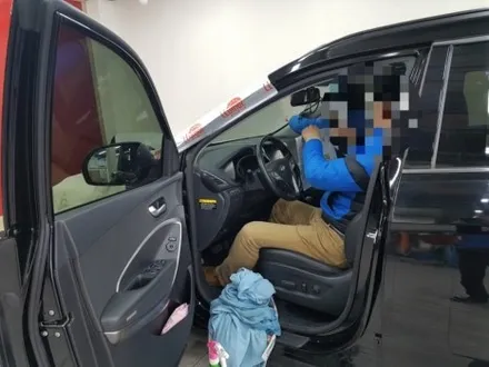 부산썬팅.DM싼타페.전면썬팅.루마열차단썬팅시공으로 시원하게 운전하세요
