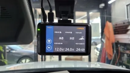 디올뉴 코나.2023년 신형 코나.글라스 틴트(선셋)썬팅.파인뷰 블랙박스 장착.
