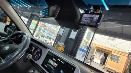 부산.부산카디언열반사썬팅전문점.(더뉴그랜저). 카디언 썬팅.파인뷰 블랙박스 장착