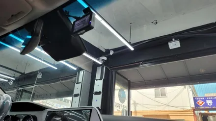 부산.부산카디언열반사썬팅전문점.(더뉴그랜저). 카디언 썬팅.파인뷰 블랙박스 장착