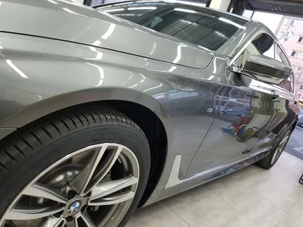 부산.열반사 썬팅.브이쿨K BMW 7시리즈.                      (브이쿨 K 썬팅 시공)