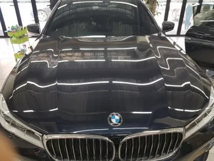 BMW큰행님 7시리즈 루마썬팅 풀시공.풀시공 파노라마썬루프까지 루마썬팅