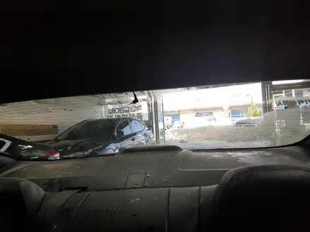 부산 브이쿨 열반사 썬팅.전문. 부산 블랙박스 2채널.전문점. 아반떼MD.기존 필름 제거후. (브이쿨PDI 풀시공). 지넷L2.블랙박스 장착
