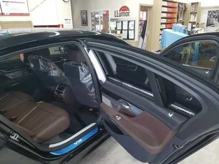 부산BMW 7시리즈760Li 레이노썬팅S9.S7시공