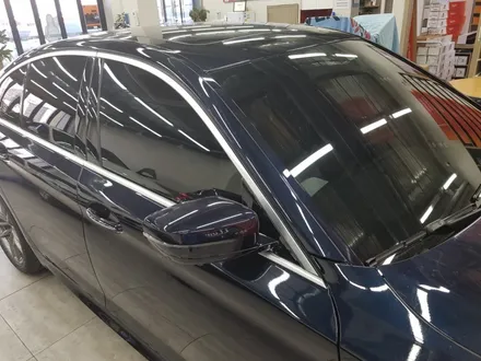 BMW 5.                                루마. 피너쿨&스타