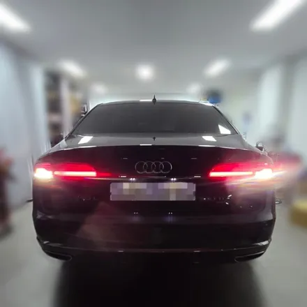 아우디 A8 D4 60TDI, 신형 R8 4버튼 핸들 장착 및 4버튼 활성화로 실내 업그레이드 / 양주, 구리, 의정부