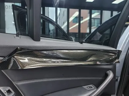 BMW 5시리즈 G30 실내 카본 랩핑, 일산랩핑 / 고양시 덕양구 삼송동
