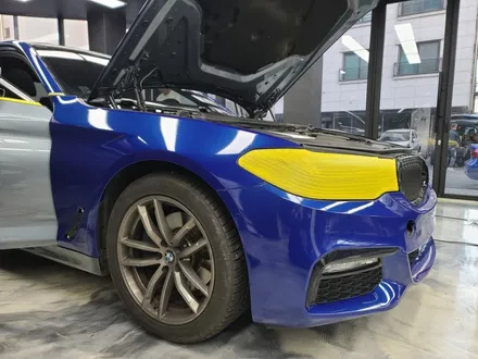 BMW5시리즈 520d 랩핑으로 드레스업하기!! 일산랩핑 파주랩핑 텐토르고양 / 고양시 덕양구 삼송동