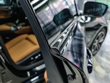 BMW 5시리즈 랩핑 520i 크롬죽이기 파주랩핑 텐토르 / 고양시 덕양구 삼송동