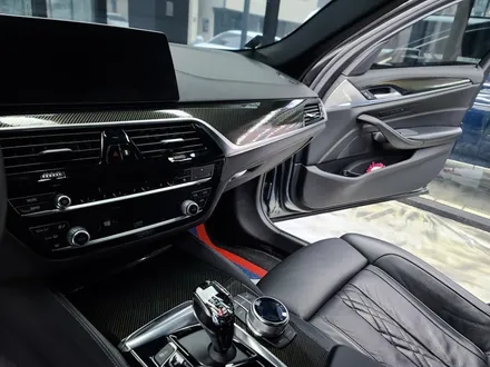 BMW 5시리즈 G30 실내 카본 랩핑, 일산랩핑 / 고양시 덕양구 삼송동