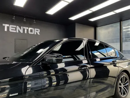 BMW 520i 럭셔리 5시리즈 크롬죽이기 시공기, 은평구 랩핑 / 고양시 덕양구 삼송동