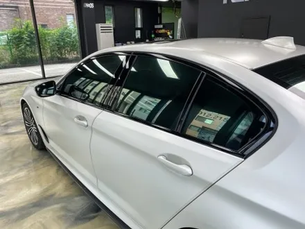 BMW 5시리즈 크롬죽이기 랩핑 시공기 / 고양시 덕양구 삼송동