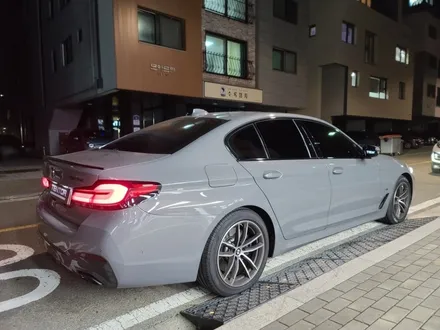 BMW 5시리즈 크롬죽이기 PPF시공 일산 원흥 파주랩핑 랩핑잘하는 곳 by텐토르고양 / 고양시 덕양구 삼송동