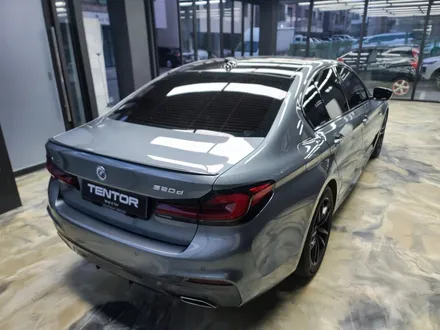 BMW 5시리즈 전체 랩핑 제거 비용과 적절한 유지기간 / 고양시 덕양구 삼송동