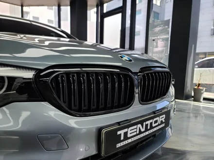 BMW 5시리즈 그릴랩핑 크롬죽이기 일산랩핑 삼송랩핑 / 고양시 덕양구 삼송동