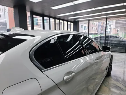 BMW5시리즈 520i 크롬죽이기 사이드미러랩핑 일산랩핑 고양랩핑 랩핑잘하는곳 텐토르고양 / 고양시 덕양구 삼송동