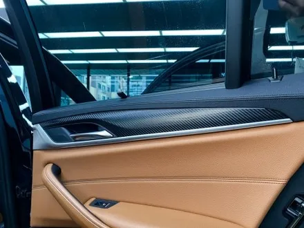 고양 BMW 5시리즈 무광 카본 실내 랩핑 / 고양시 덕양구 삼송동