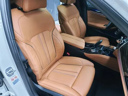 일산랩핑 BMW520i 크롬죽이기 랩핑 클리프디자인 라이트ppf 아우토슈첸 가죽코팅 시공 텐토르고양 / 고양시 덕양구 삼송동