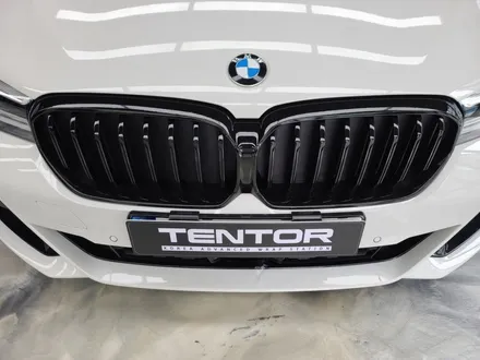 BMW 520i 루프스킨 크롬죽이기 랩핑 고양 일산 랩핑잘하는 곳 by 텐토르고양 / 고양시 덕양구 삼송동