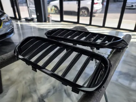 BMW 5시리즈 그릴랩핑 크롬죽이기 일산랩핑 삼송랩핑 / 고양시 덕양구 삼송동