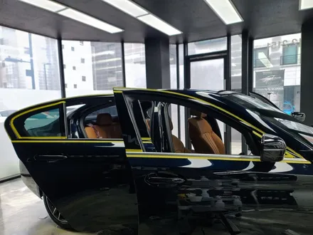BMW 5시리즈 랩핑 520i 크롬죽이기 파주랩핑 텐토르 / 고양시 덕양구 삼송동