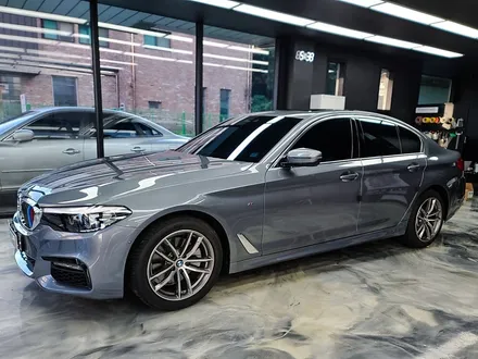 BMW 5시리즈 530i 블락포디 스카이블루 반사필름 덕양구 썬팅 / 고양시 덕양구 삼송동