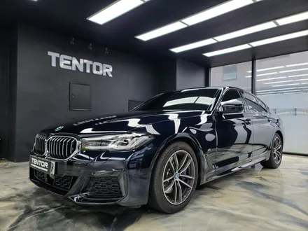 BMW 5시리즈 랩핑 520i 크롬죽이기 파주랩핑 텐토르 / 고양시 덕양구 삼송동