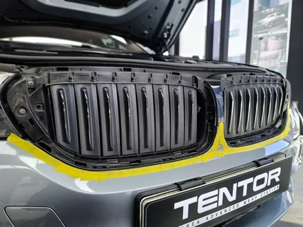 BMW 5시리즈 그릴랩핑 크롬죽이기 일산랩핑 삼송랩핑 / 고양시 덕양구 삼송동