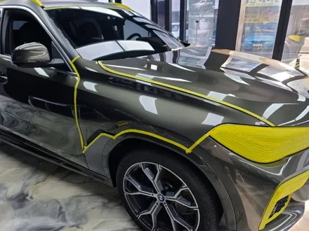 BMW X6 사틴다크그레이 전체랩핑 일산랩핑 / 고양시 덕양구 삼송동