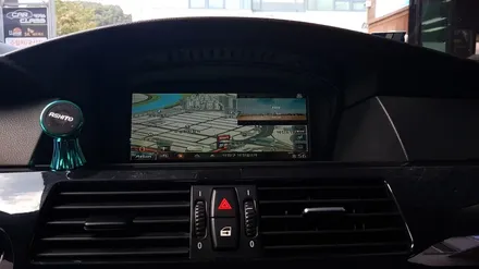 BMW 520i 아이머큐리 셋탑내비게이션  CSS3와 후방카메라 매립-카클래스- / 전주 덕진동