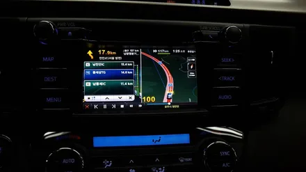 토요타라브4(RAV4) 아이머큐리 시리우스 네비게이션 매립 / 전주 덕진동