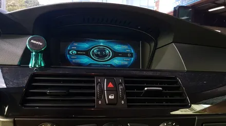 BMW 520i 아이머큐리 셋탑내비게이션  CSS3와 후방카메라 매립-카클래스- / 전주 덕진동